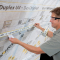 handwerker klebt isover vario kb1 klebeband auf saint gobain vario km duplex uv dampfbremse