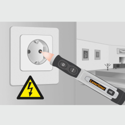 laserliner spannungsprüfer an weisser schuko steckdose mit gelbem spannungswarnschild